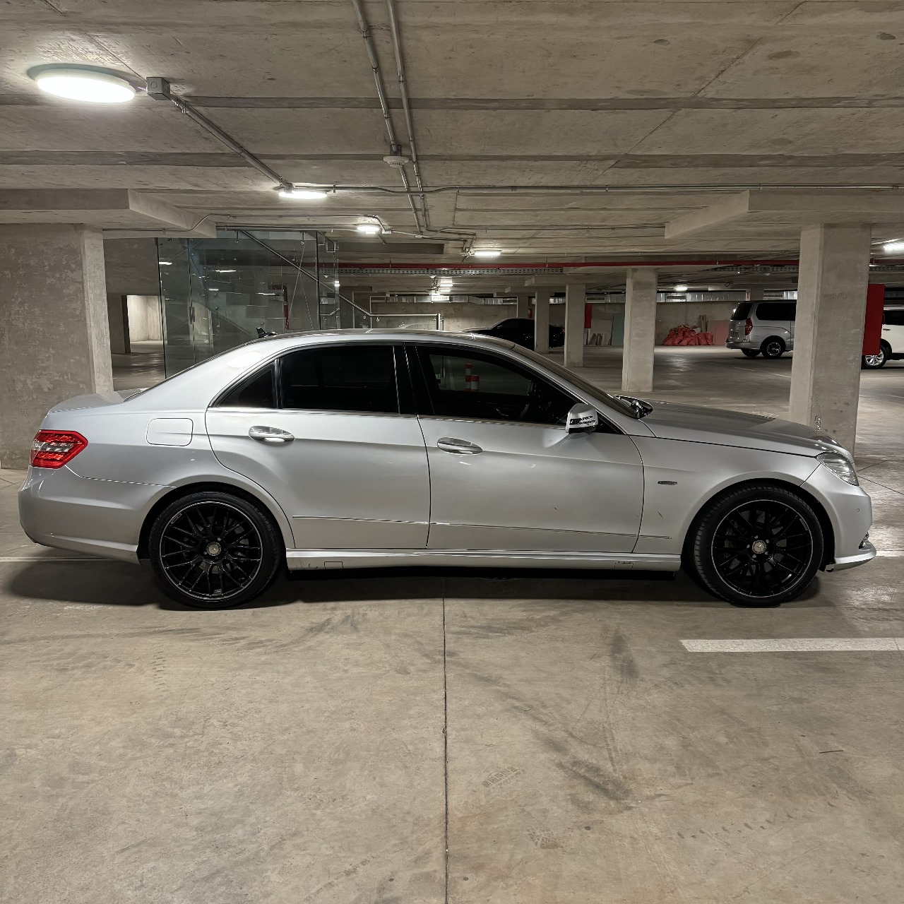 Mercedes Benz E500