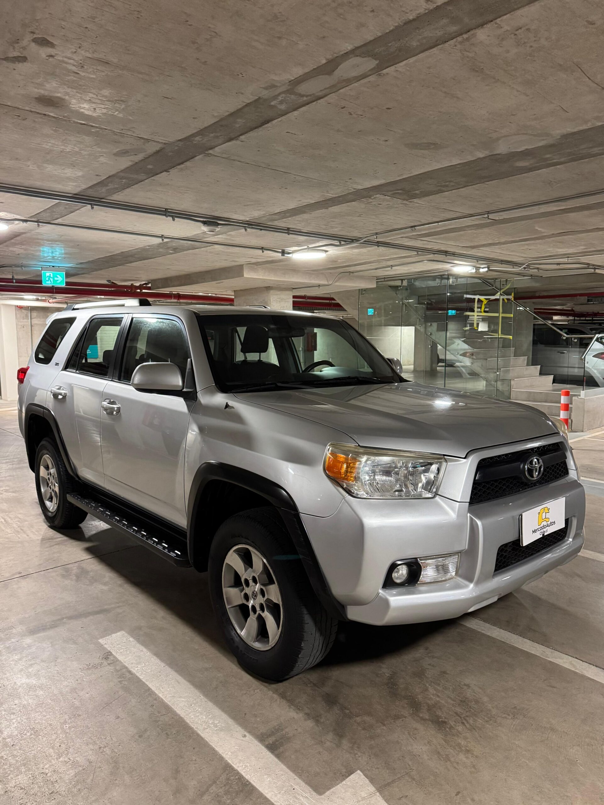 Toyota 4Runner SR5 4x2