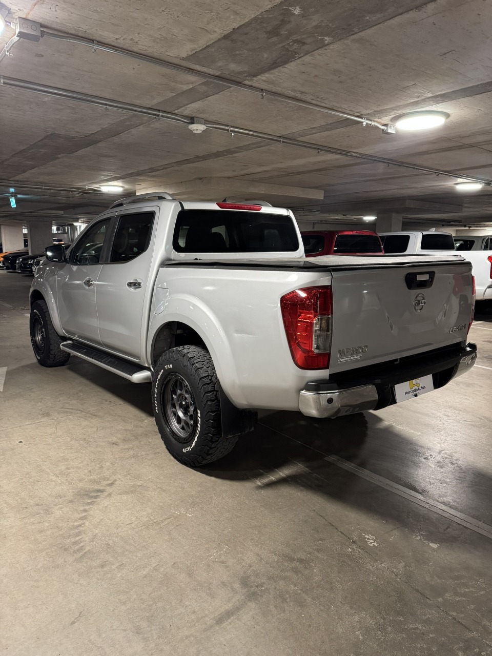 Nissan Np300 LE